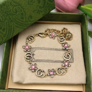 Designer Style Antique Gold Link Bracelet - Elegant Floral Pattern Jewelry